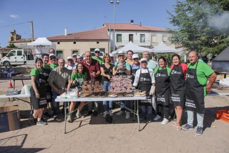 Imagen El Olmillo reúne medio millar de personas en torno al cordero de calidad y al producto de proximidad de Alimentos de Segovia